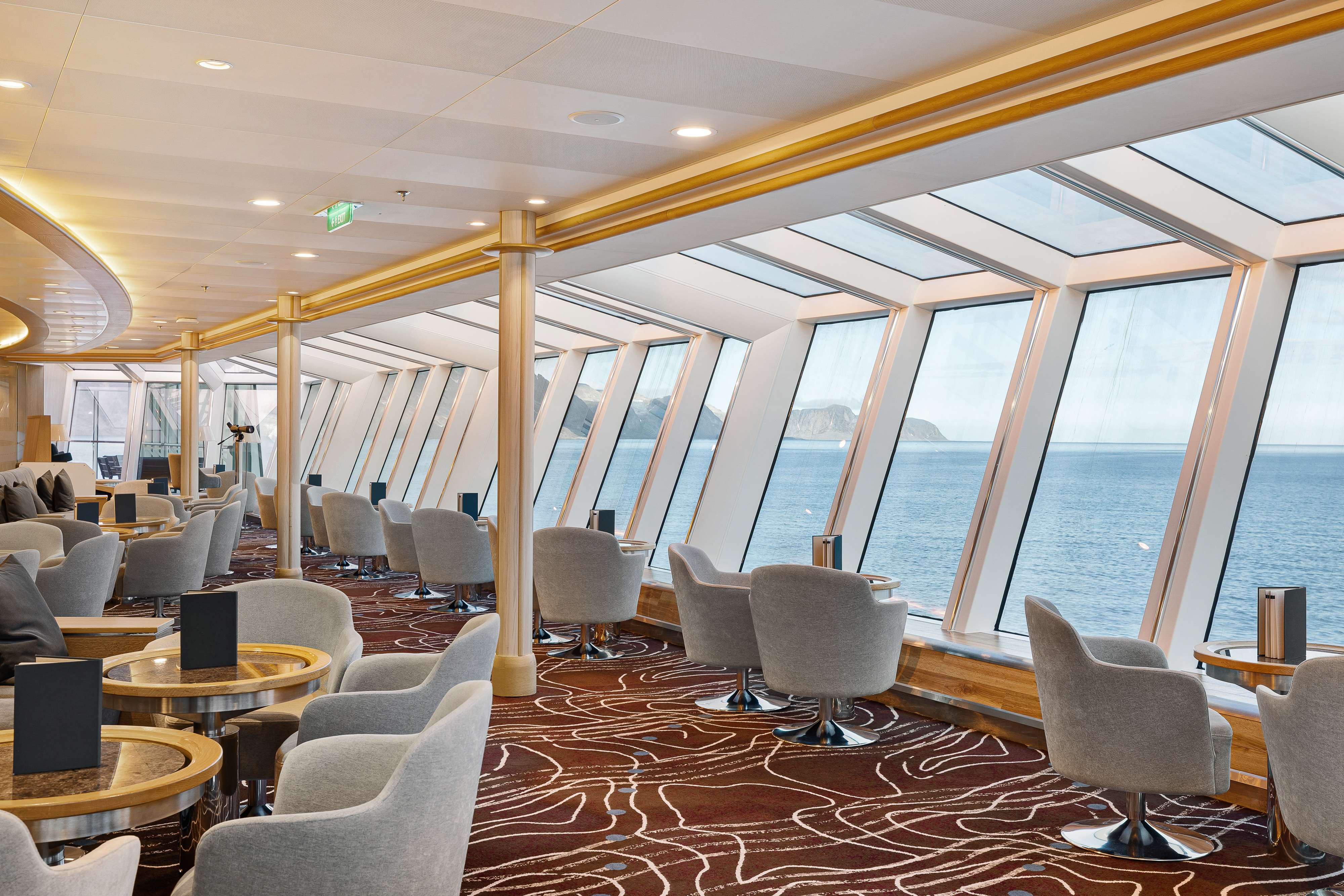 MS Fram - Explorer Lounge & Bar